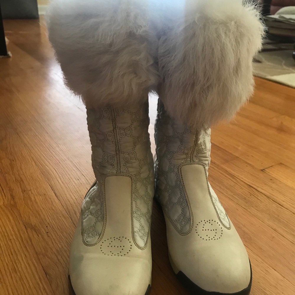 ๐ฏ Authentic GUCCI fur boots - Picture 13 of 16
